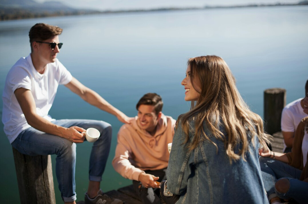 calm conversation between friends